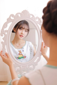 素描少女